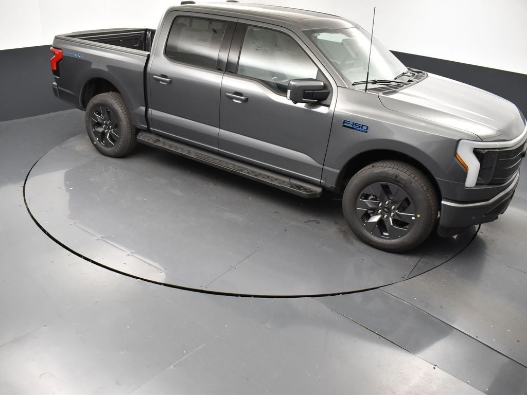 2025 Ford F-150 Lightning Lariat 511A
