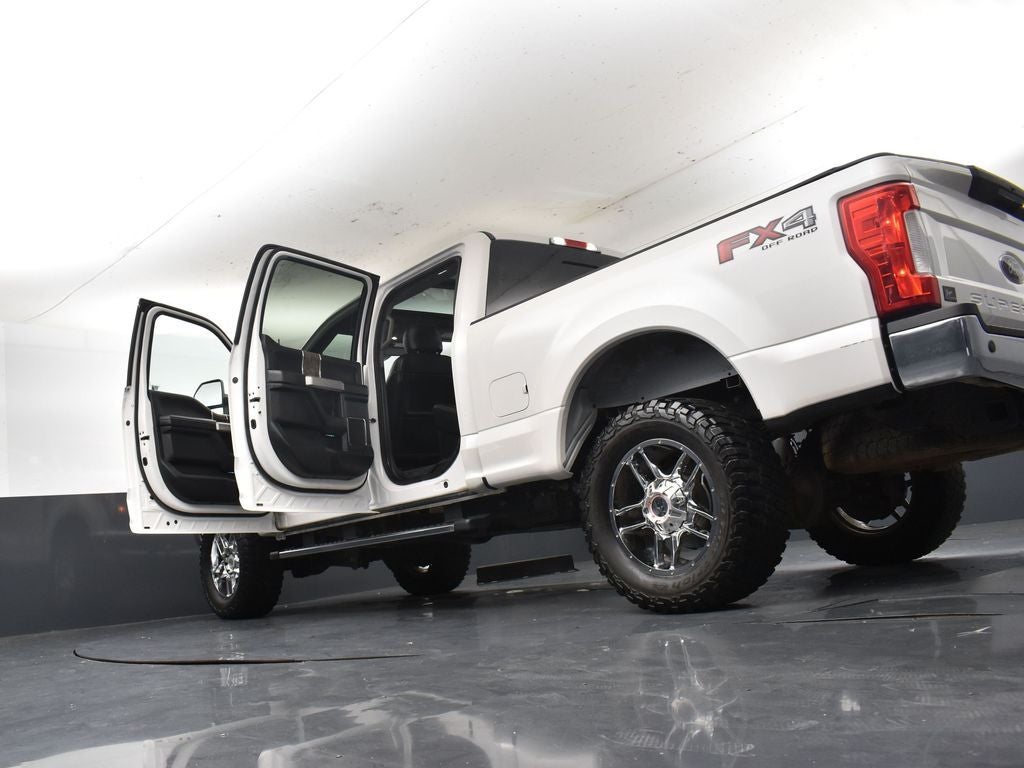 2017 Ford F-250SD Lariat 608A