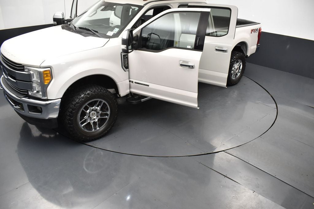 2017 Ford F-250SD Lariat 608A