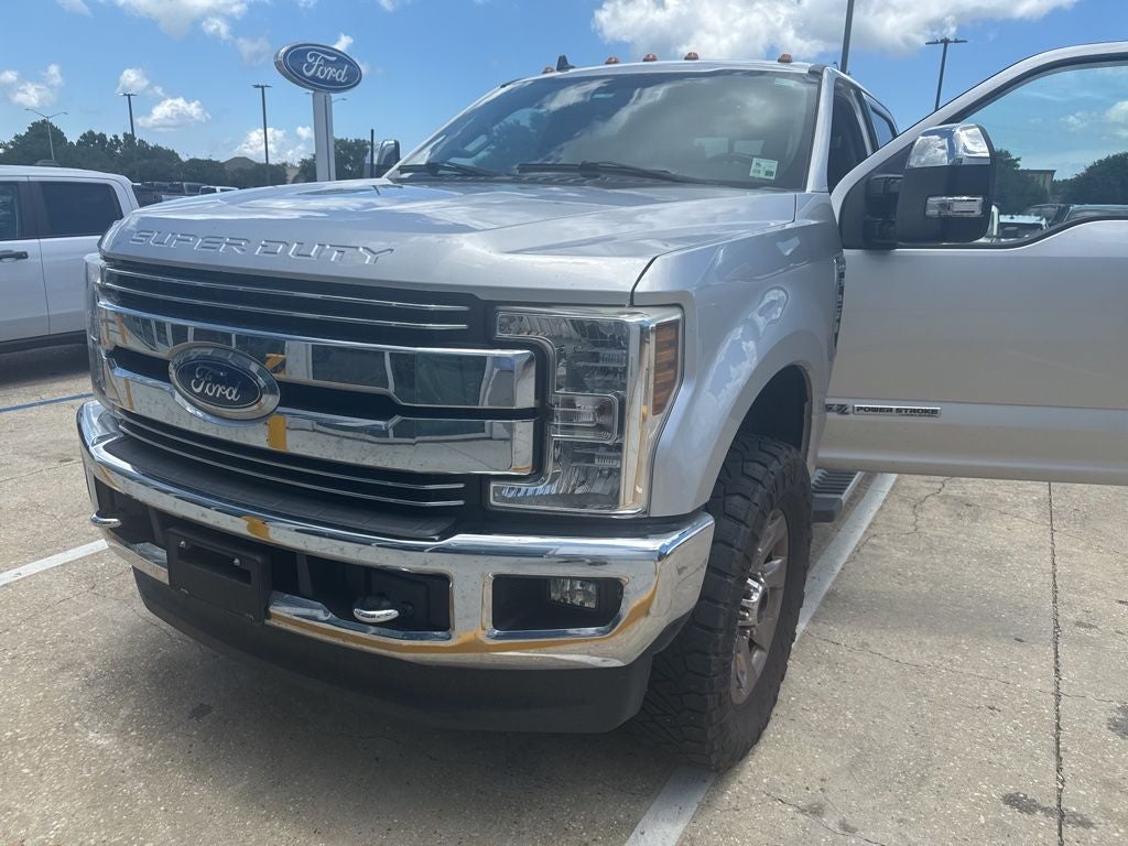2019 Ford F-250 Lariat 4x4 Crew Cab 8' Box's photo