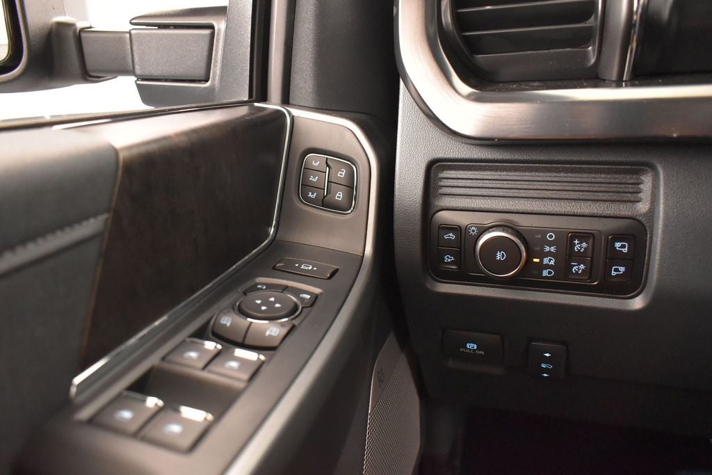 2026 Ford F-250SD Lariat 608A