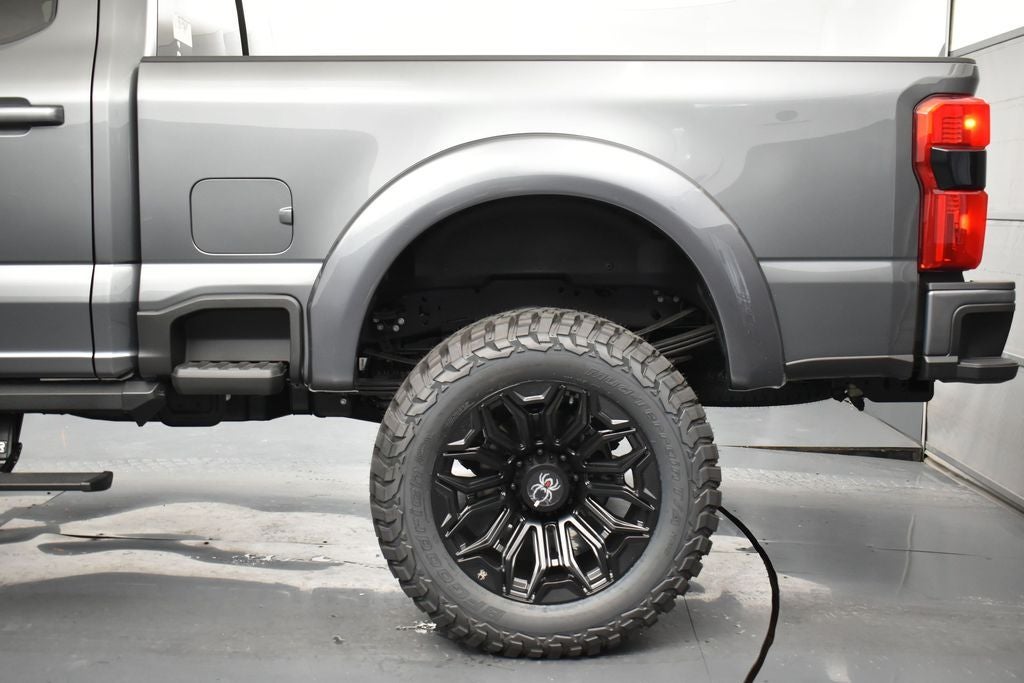 2026 Ford F-250SD Lariat Black Widow