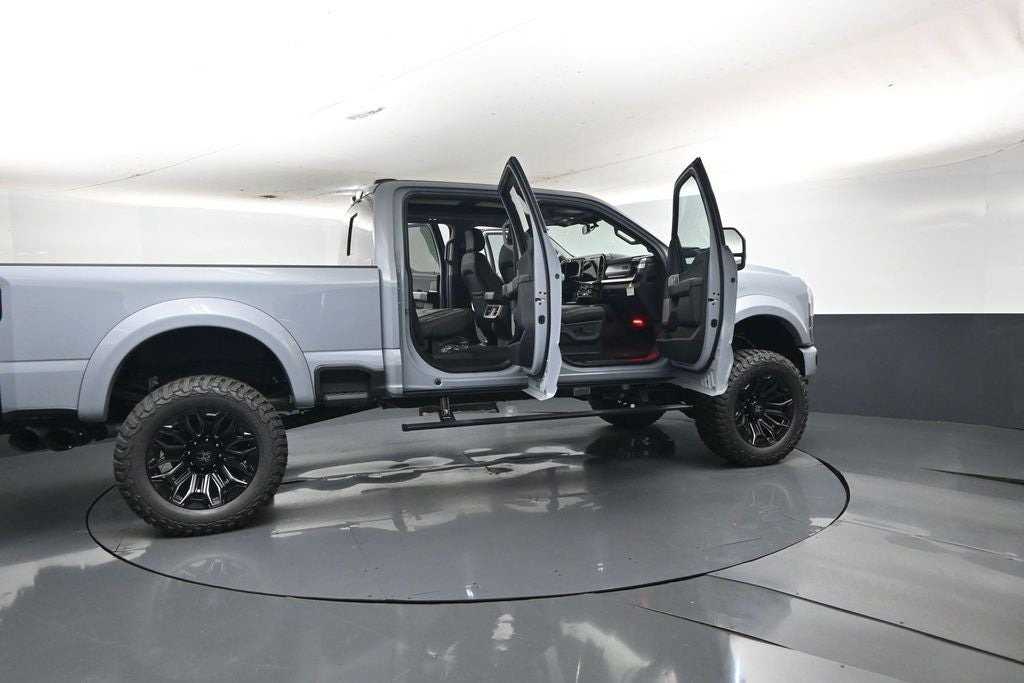 2026 Ford F-250SD Lariat Black Widow