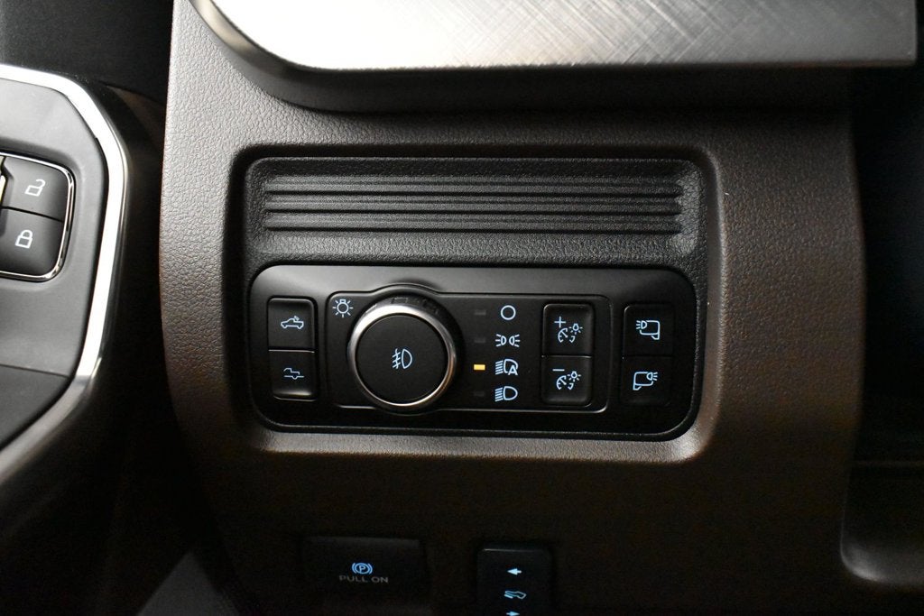 2027 Ford F-250SD King Ranch 700A