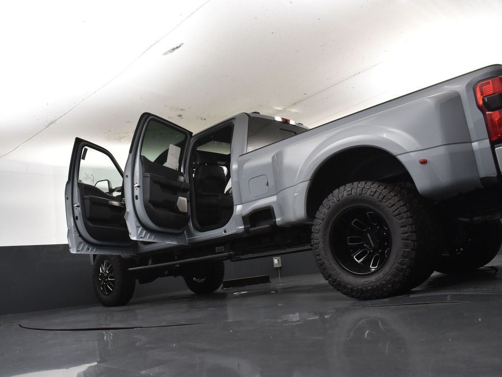 2026 Ford F-350SD SCA Black Widow