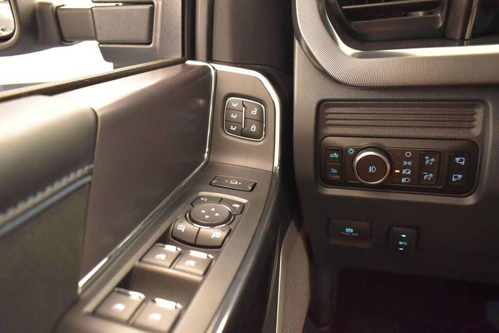 2026 Ford F-350SD SCA Black Widow