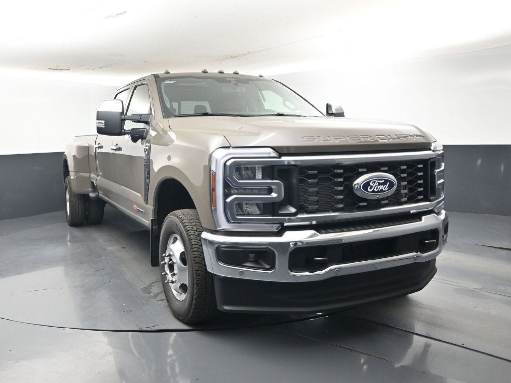 2027 Ford F-350SD Lariat DRW 628A