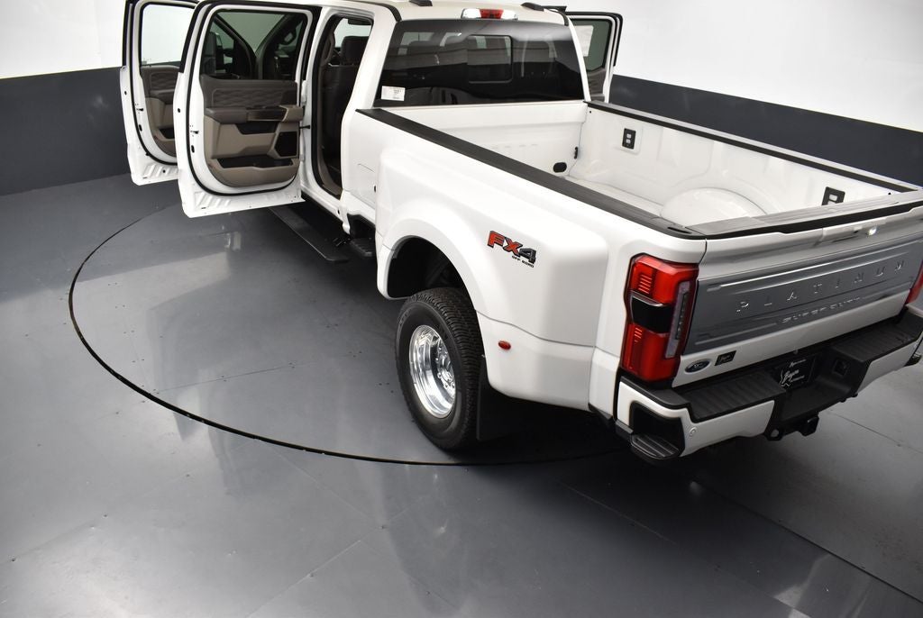 2026 Ford F-350SD Platinum DRW 723A