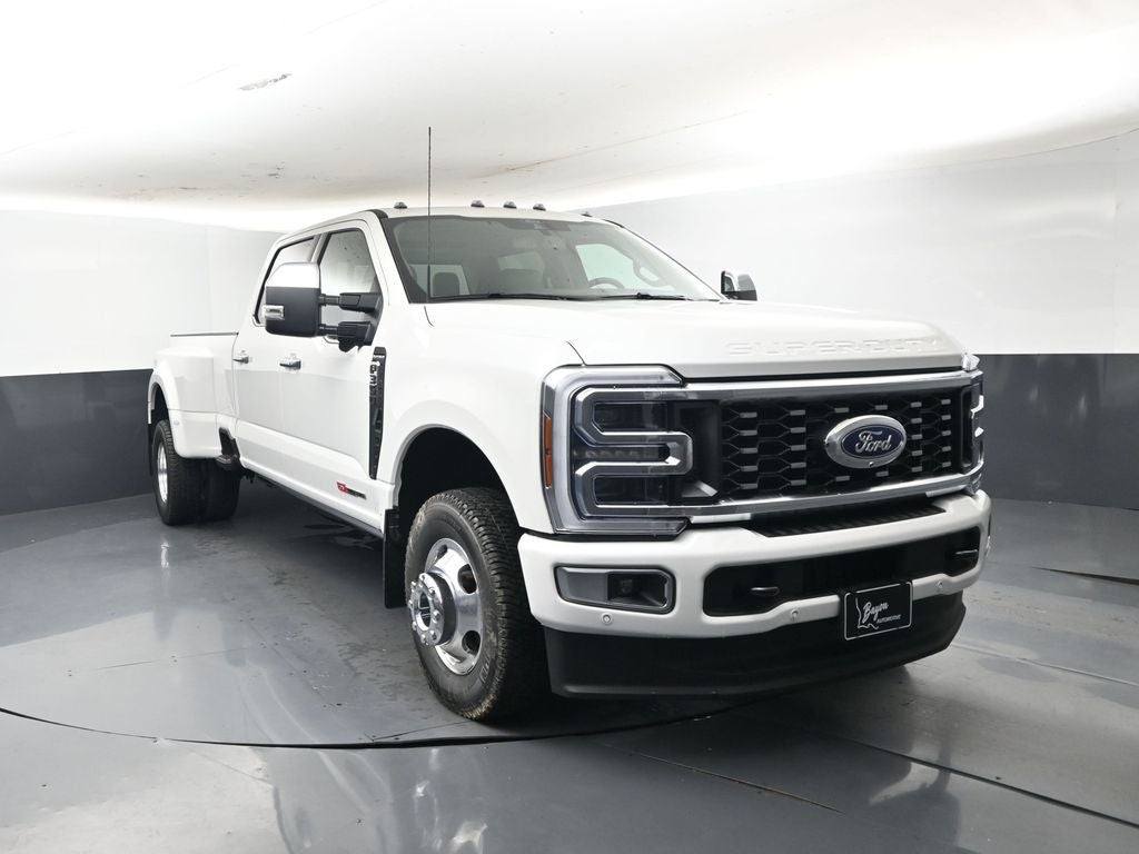 2026 Ford F-350SD Platinum DRW 723A