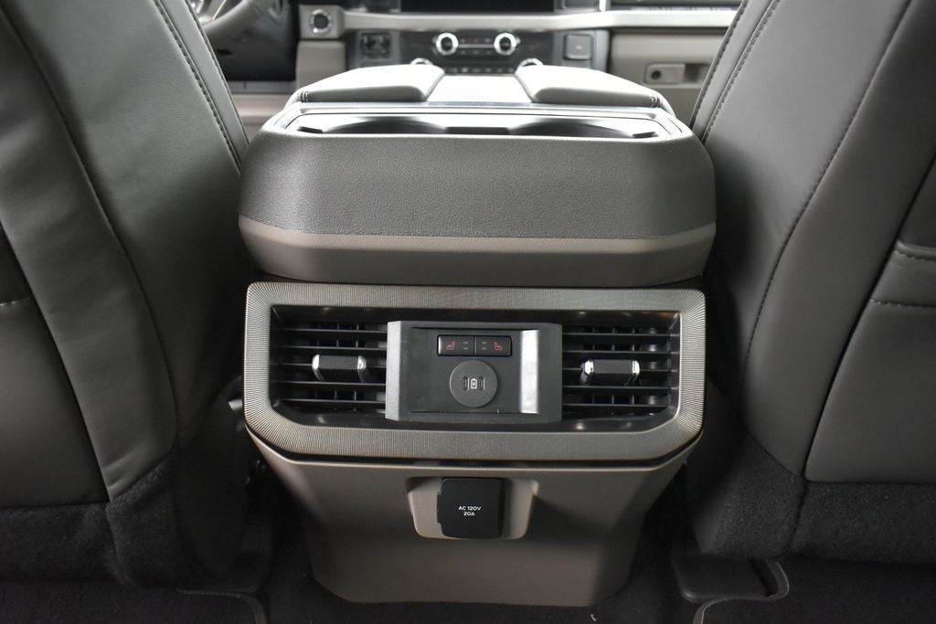 2026 Ford F-350SD Platinum DRW 723A