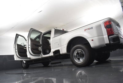 2027 Ford F-350SD King Ranch DRW