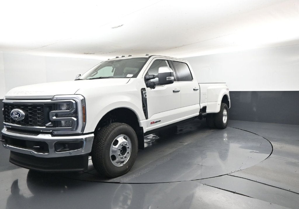 2027 Ford F-350SD King Ranch DRW