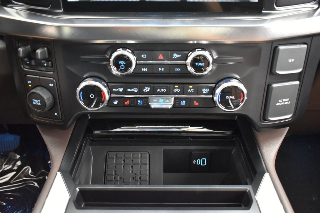 2027 Ford F-350SD King Ranch DRW
