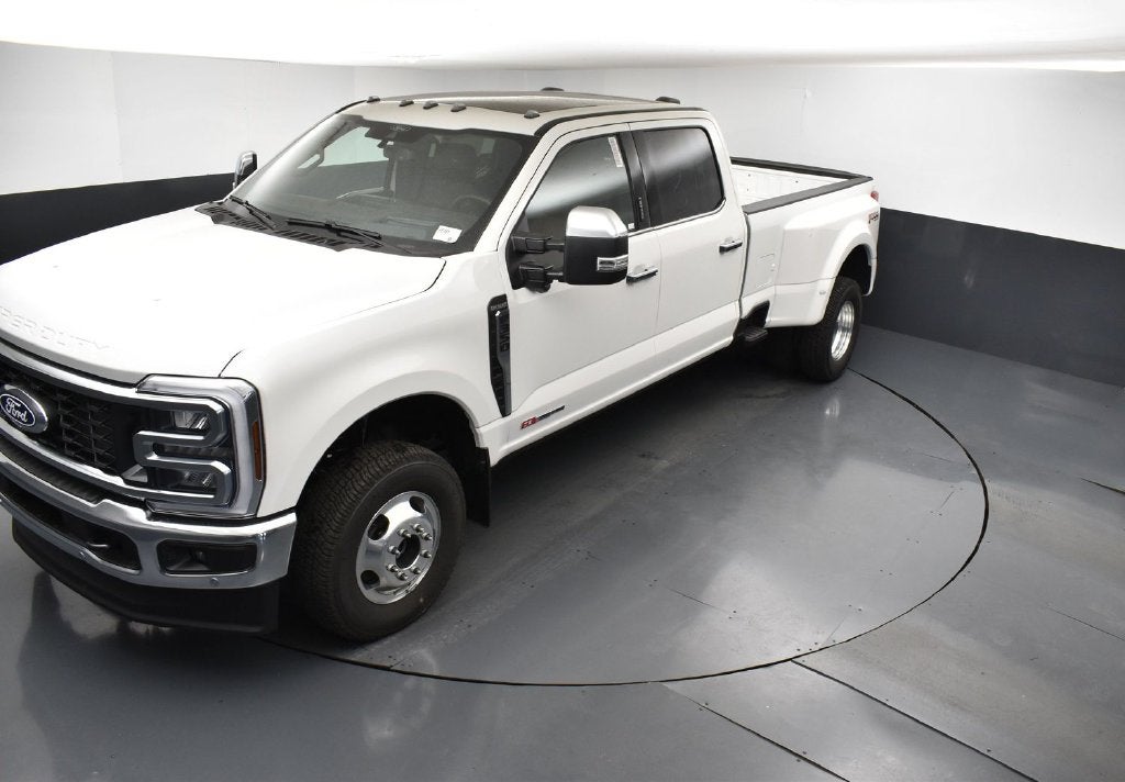 2027 Ford F-350SD King Ranch DRW