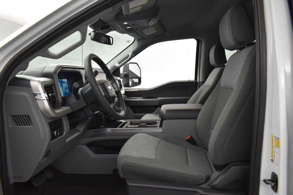 2027 Ford F-350SD XLT DRW