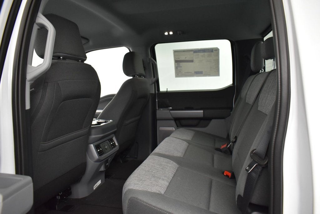 2027 Ford F-350SD XLT DRW