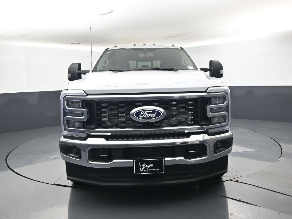 2027 Ford F-350SD XLT 623A DRW