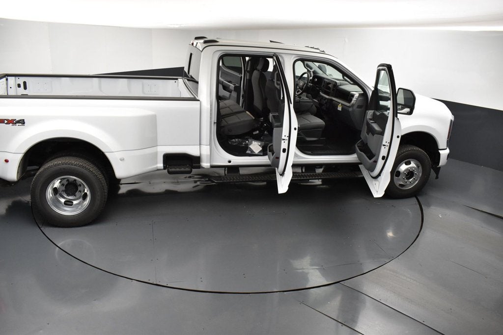 2027 Ford F-350SD XL DRW