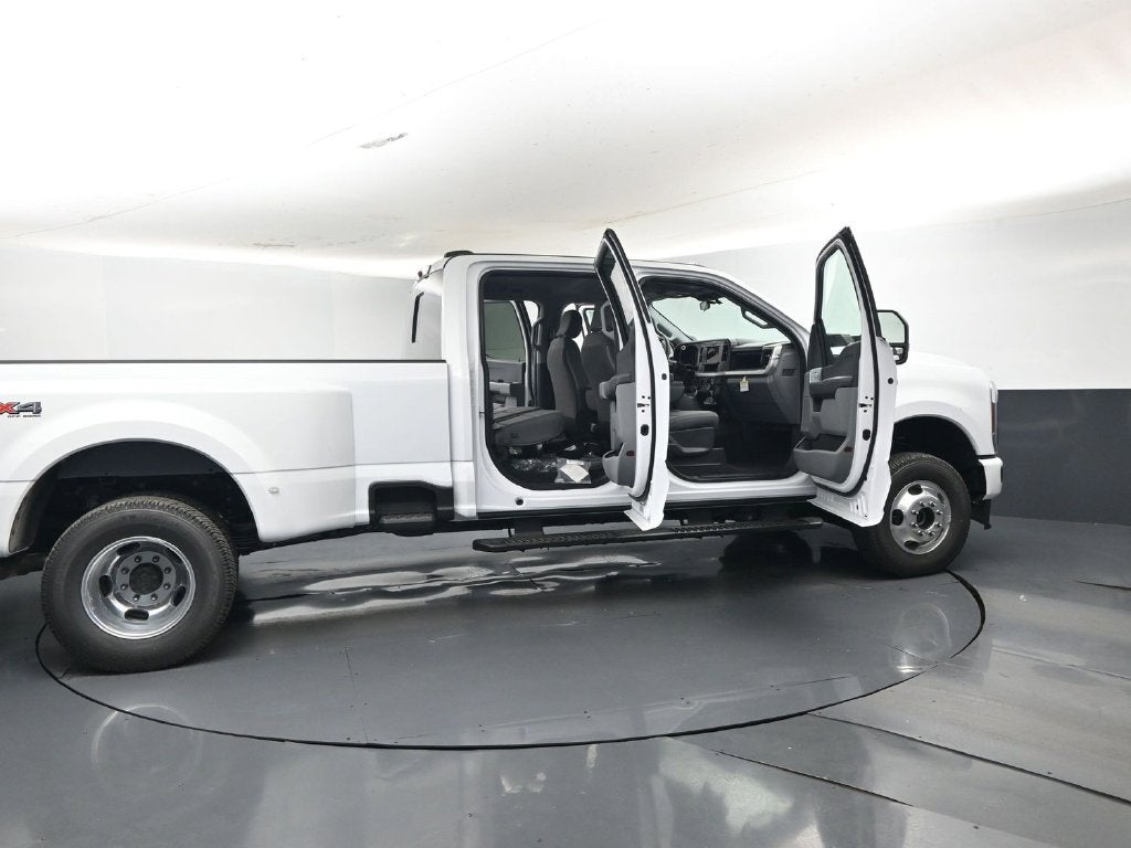 2027 Ford F-350SD XL DRW
