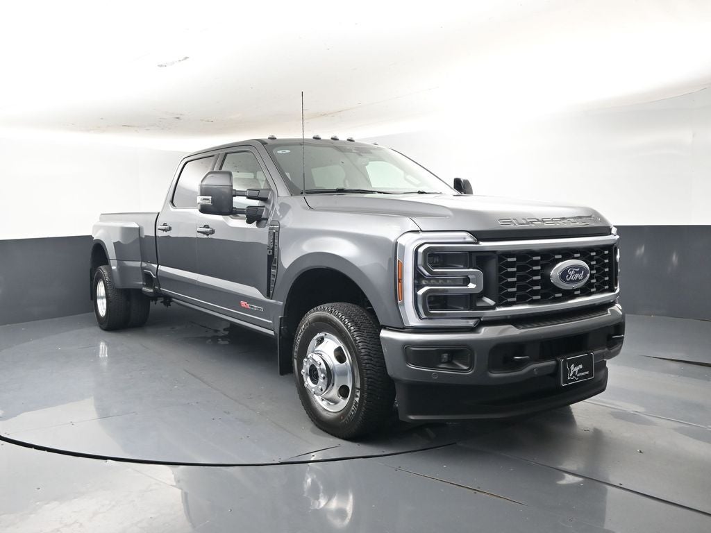 2026 Ford F-350SD Platinum DRW 723A