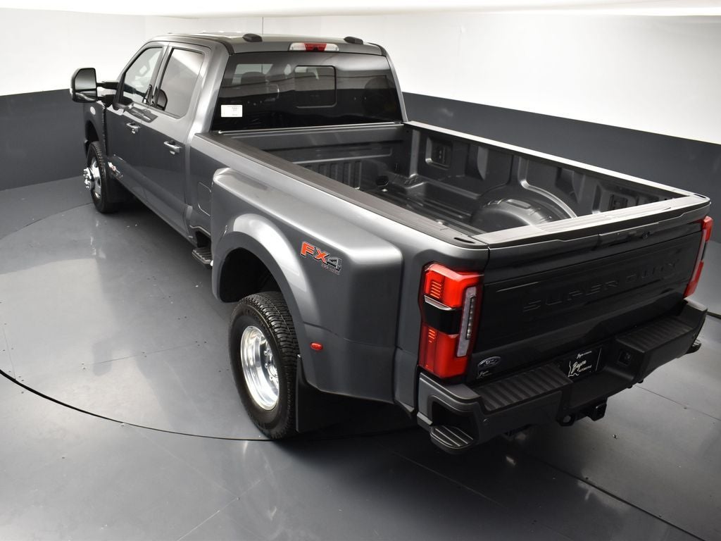 2026 Ford F-350SD Platinum DRW 723A