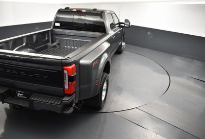 2026 Ford F-350SD Platinum DRW 723A