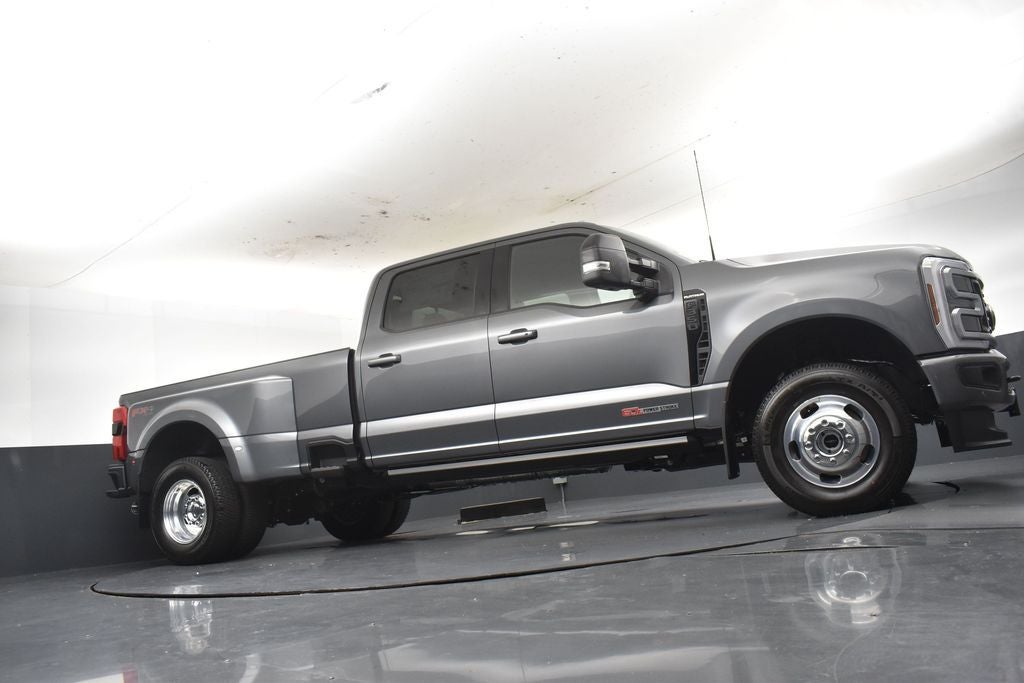 2026 Ford F-350SD Platinum DRW 723A