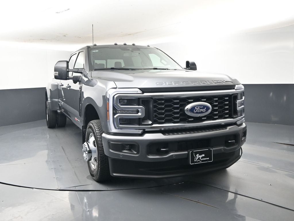 2026 Ford F-350SD Platinum DRW 723A