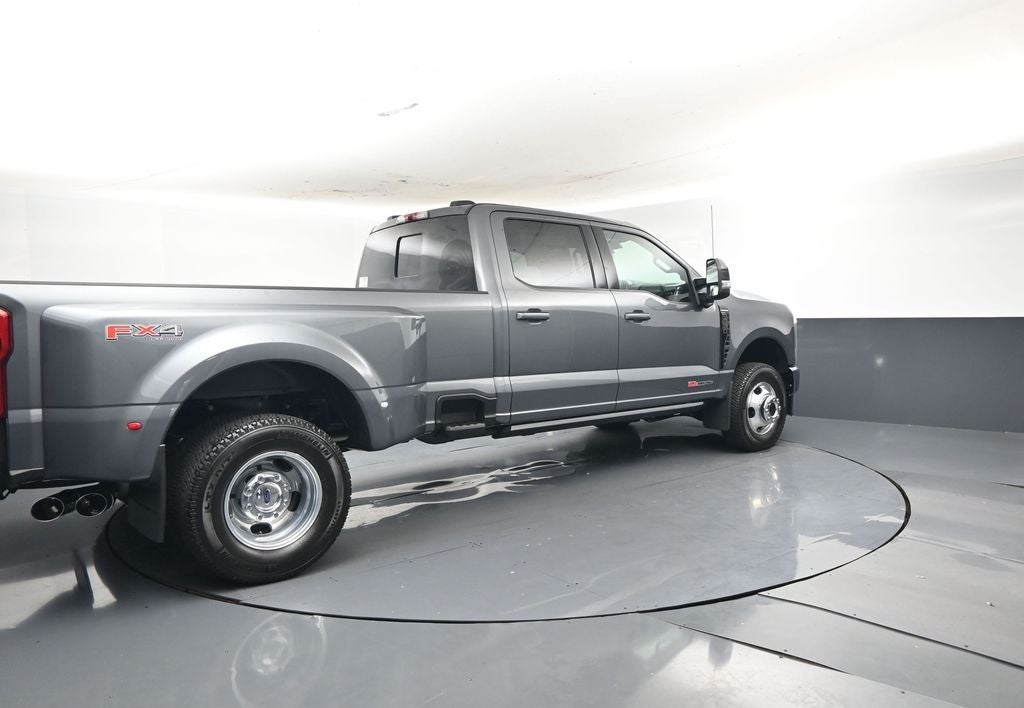 2026 Ford F-350SD Platinum DRW 723A
