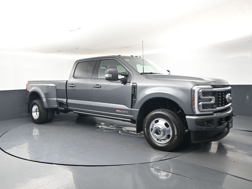 2026 Ford F-350SD Platinum DRW 723A