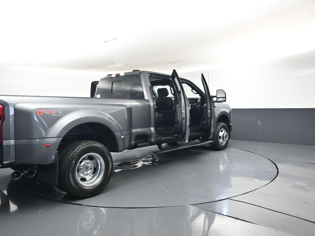 2026 Ford F-350SD Platinum DRW 723A