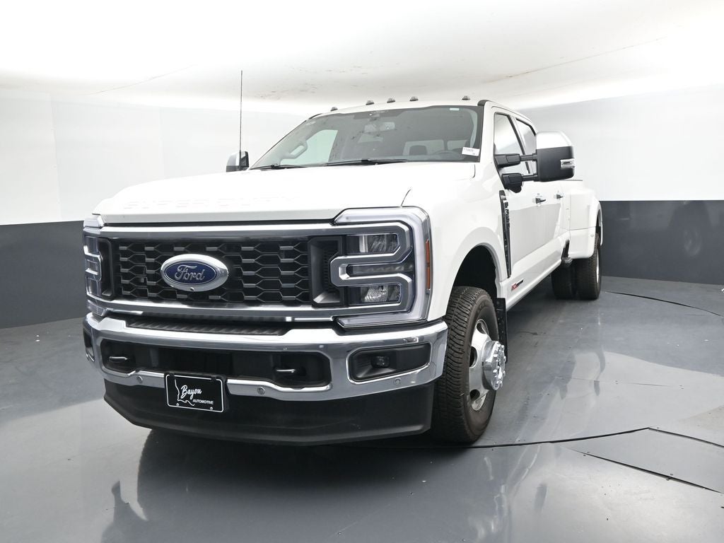 2025 Ford F-350SD Lariat DRW 628A