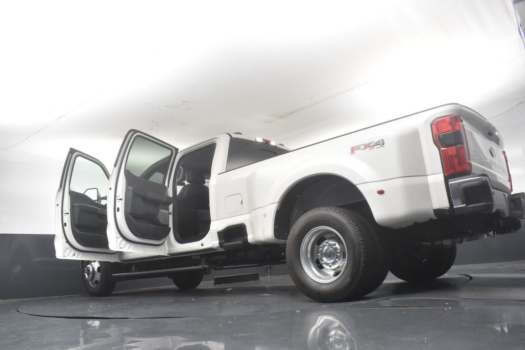 2025 Ford F-350SD Lariat DRW 628A