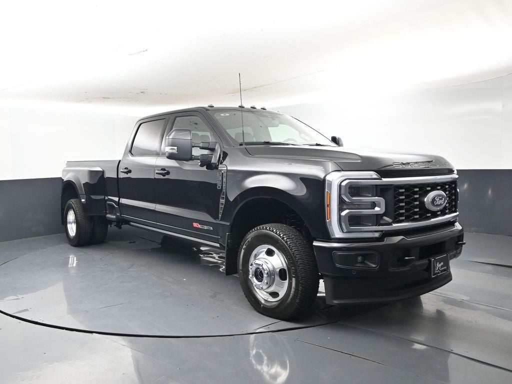 2026 Ford F-350SD Platinum 723A DRW