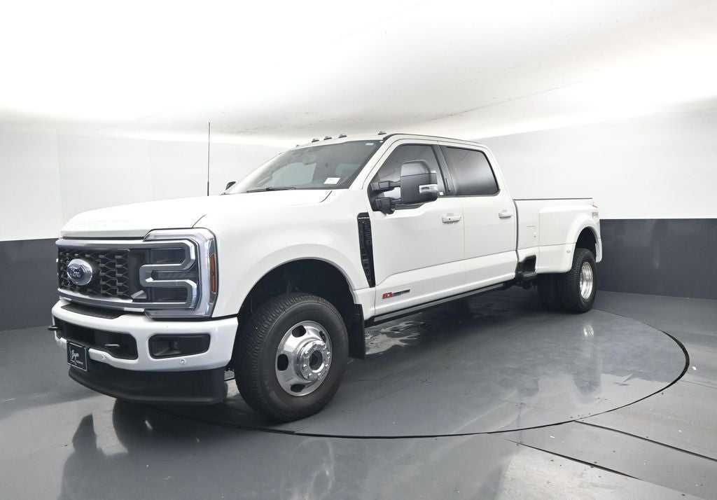 2026 Ford F-350SD Platinum 723A DRW