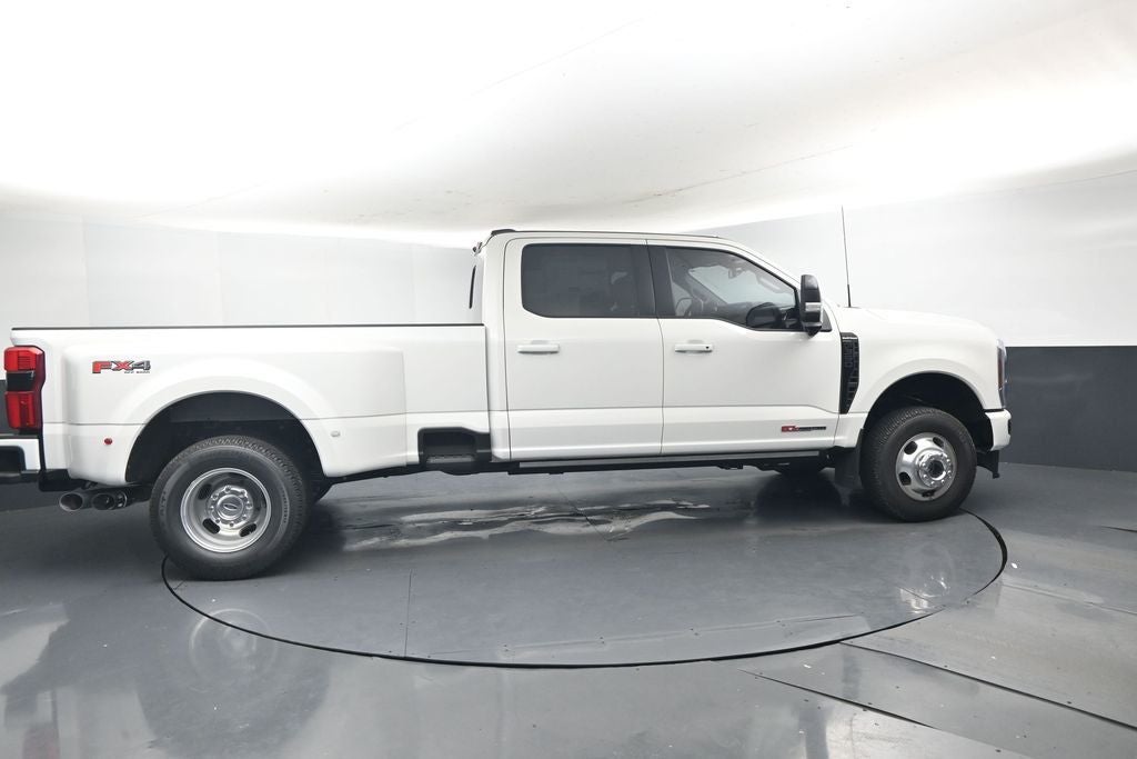2026 Ford F-350SD Platinum 723A DRW