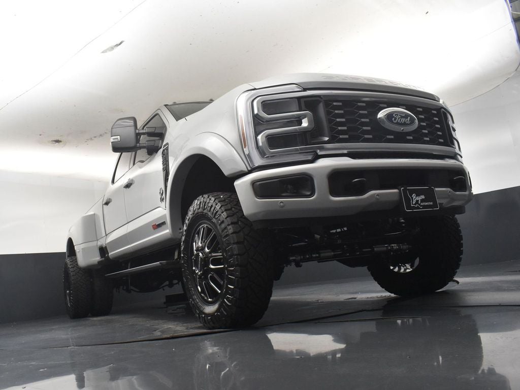 2026 Ford F-350SD Platinum DRW