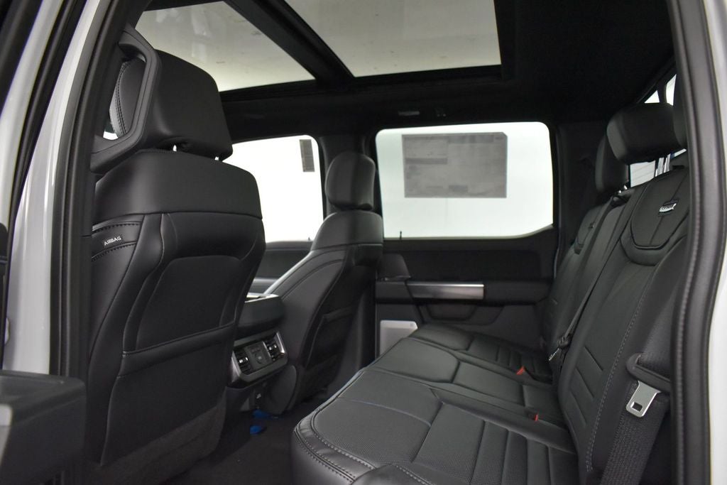 2026 Ford F-350SD Platinum DRW