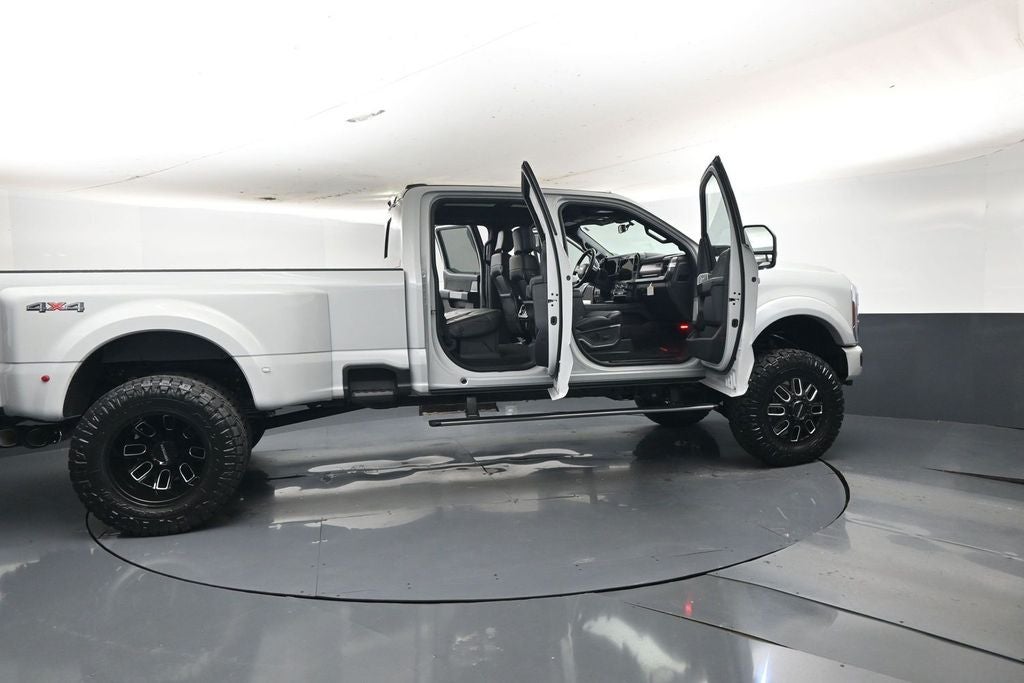 2026 Ford F-350SD Platinum DRW