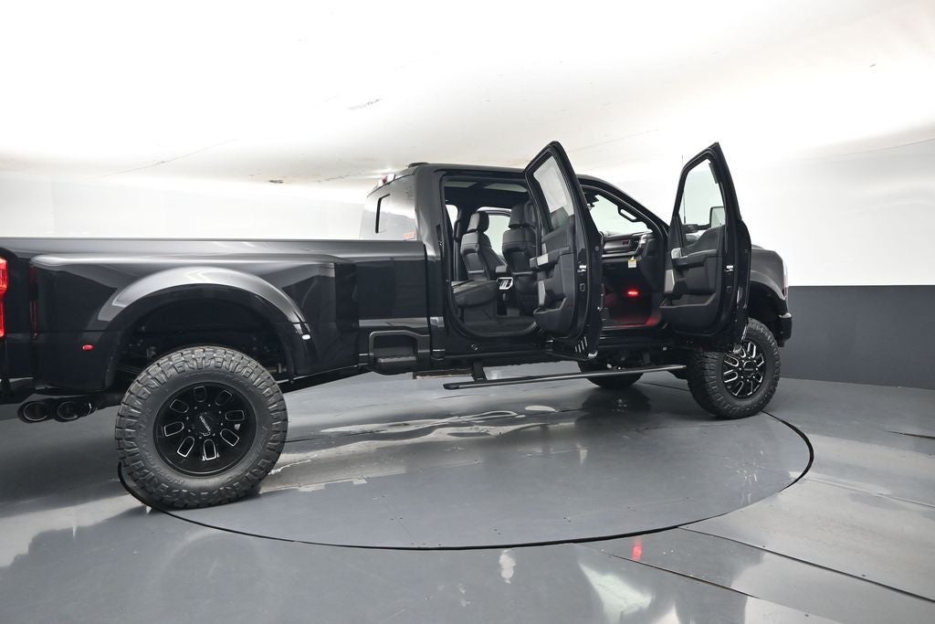 2026 Ford F-350SD Platinum DRW