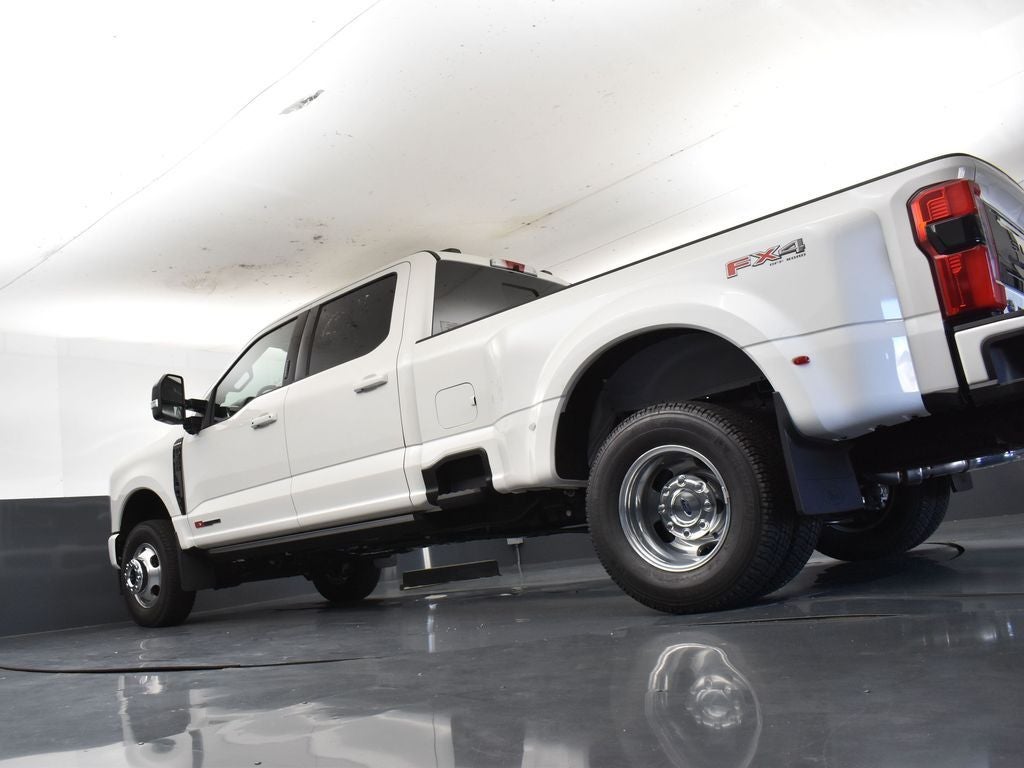 2026 Ford F-350SD Platinum 723A DRW
