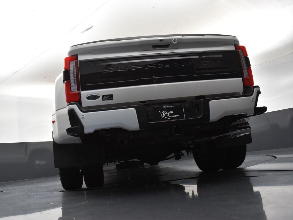 2026 Ford F-350SD Platinum 723A DRW