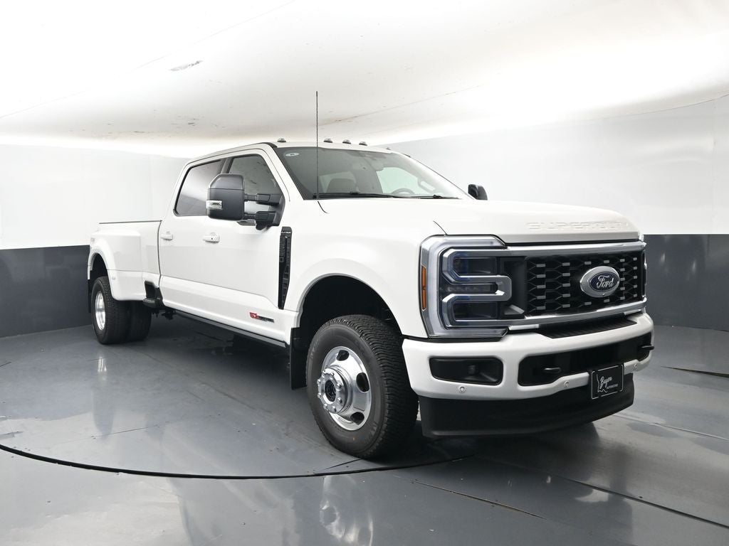 2026 Ford F-350SD Platinum 723A DRW