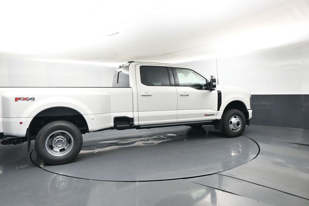 2026 Ford F-350SD Platinum 723A DRW
