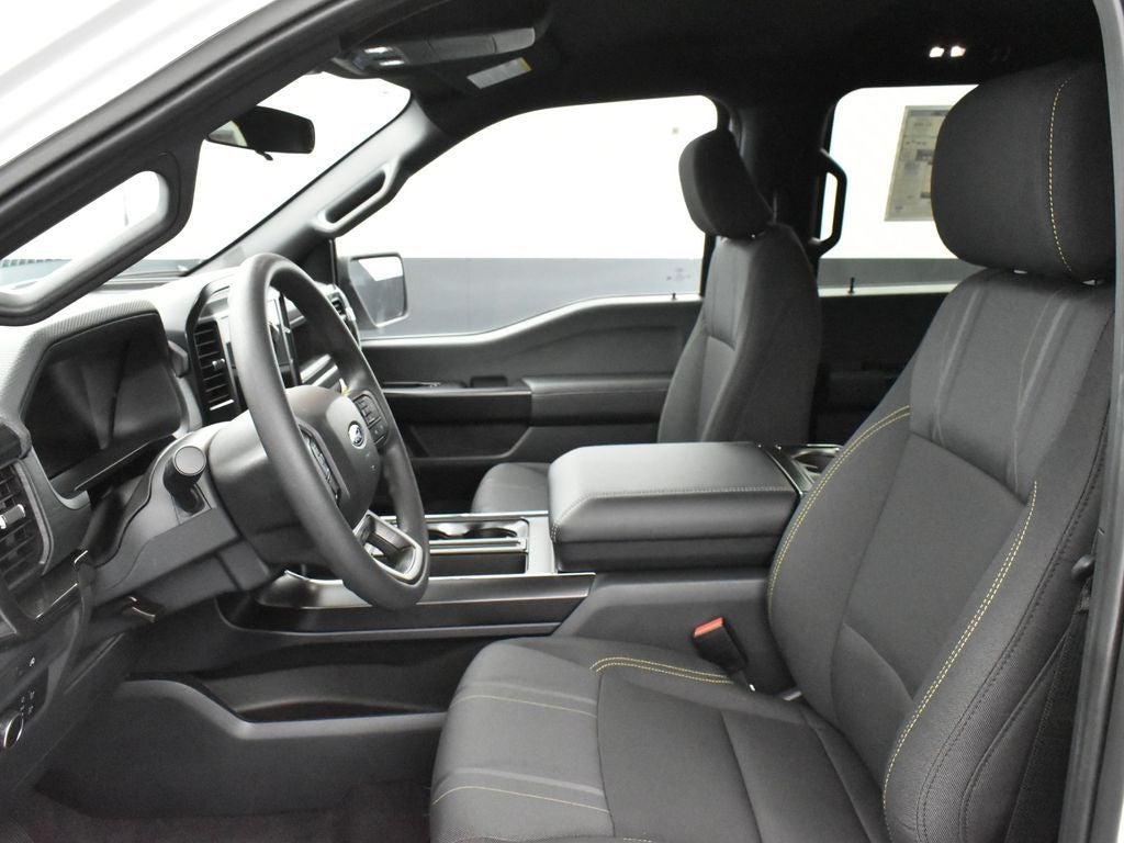 2025 Ford F-150 STX 200B