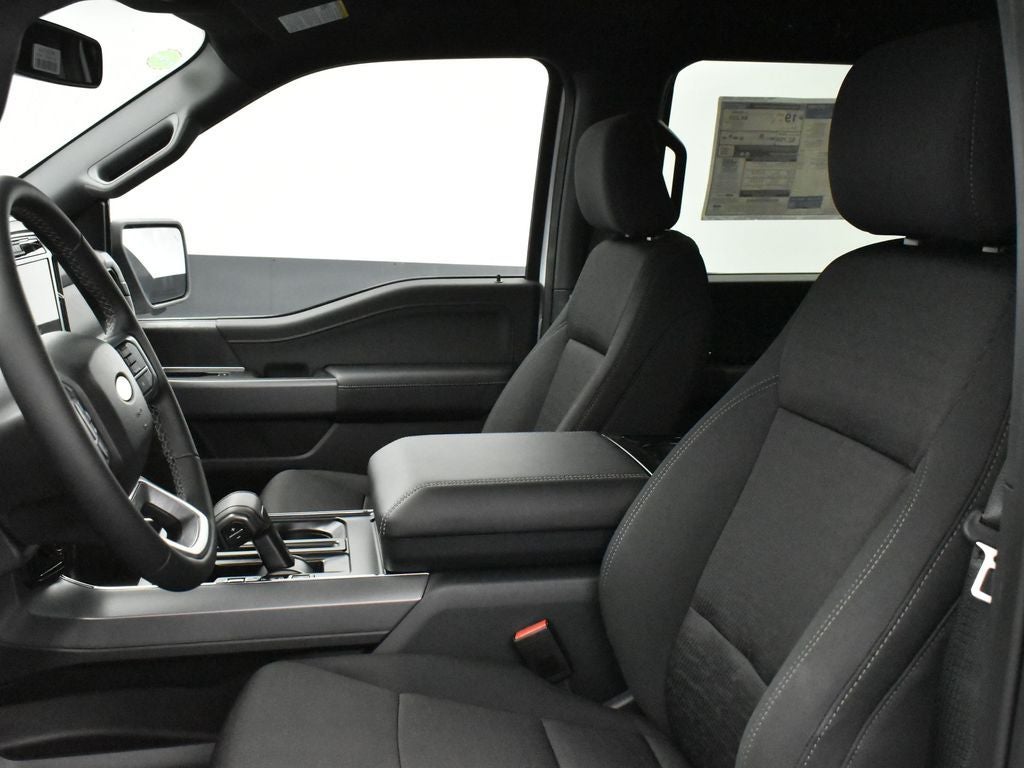 2025 Ford F-150 XLT 302A