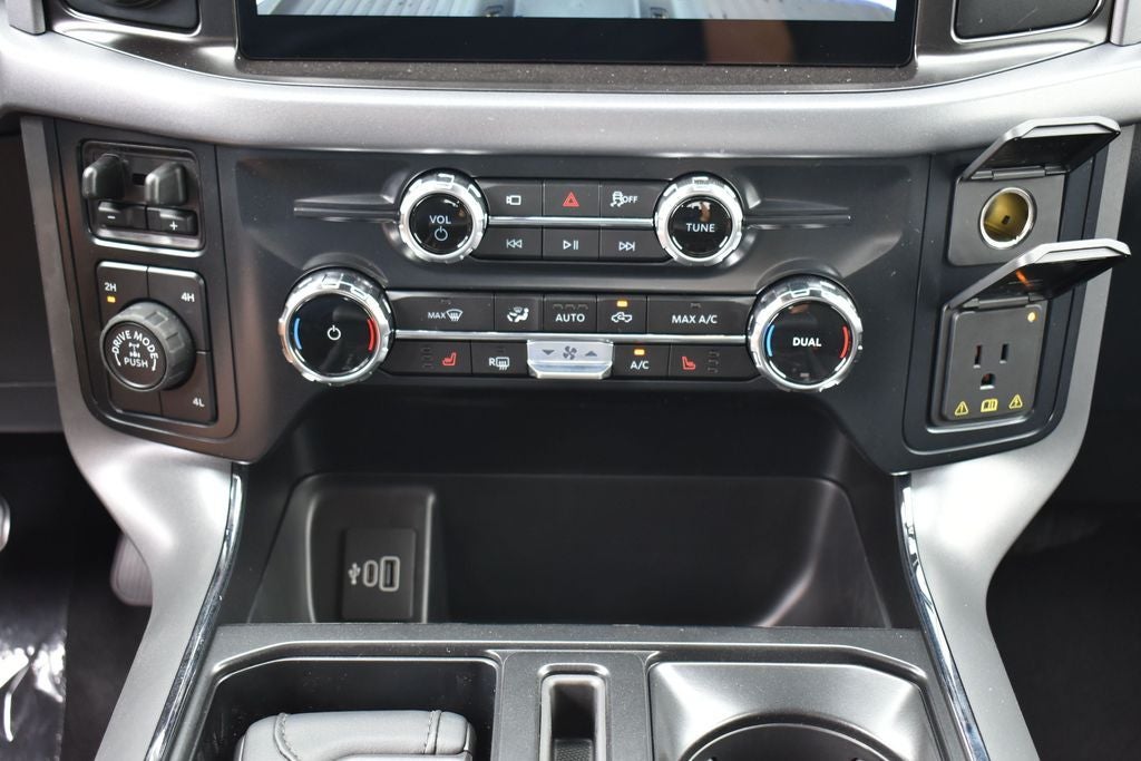 2026 Ford F-150 XLT 302A
