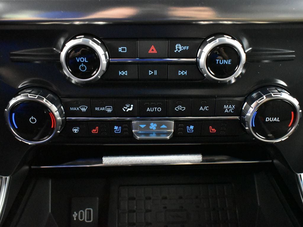 2026 Ford F-150 Platinum 703A