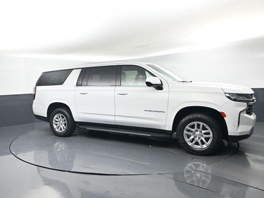 2022 Chevrolet Suburban LT