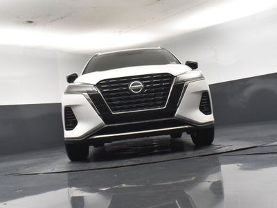 2021 Nissan Kicks SR